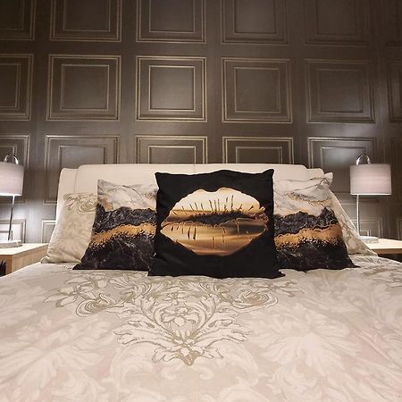 Spacious House City Skyline And Mountain Views Close Too Belfast Centre And Airports Free Parking Exteriér fotografie